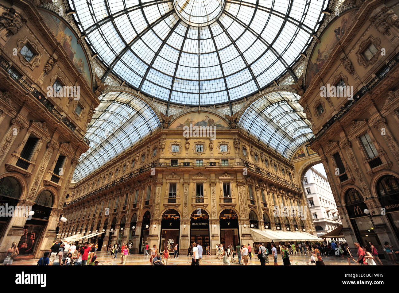 Europa Italia Milano la Galleria Vittorio Emanuele II Foto Stock