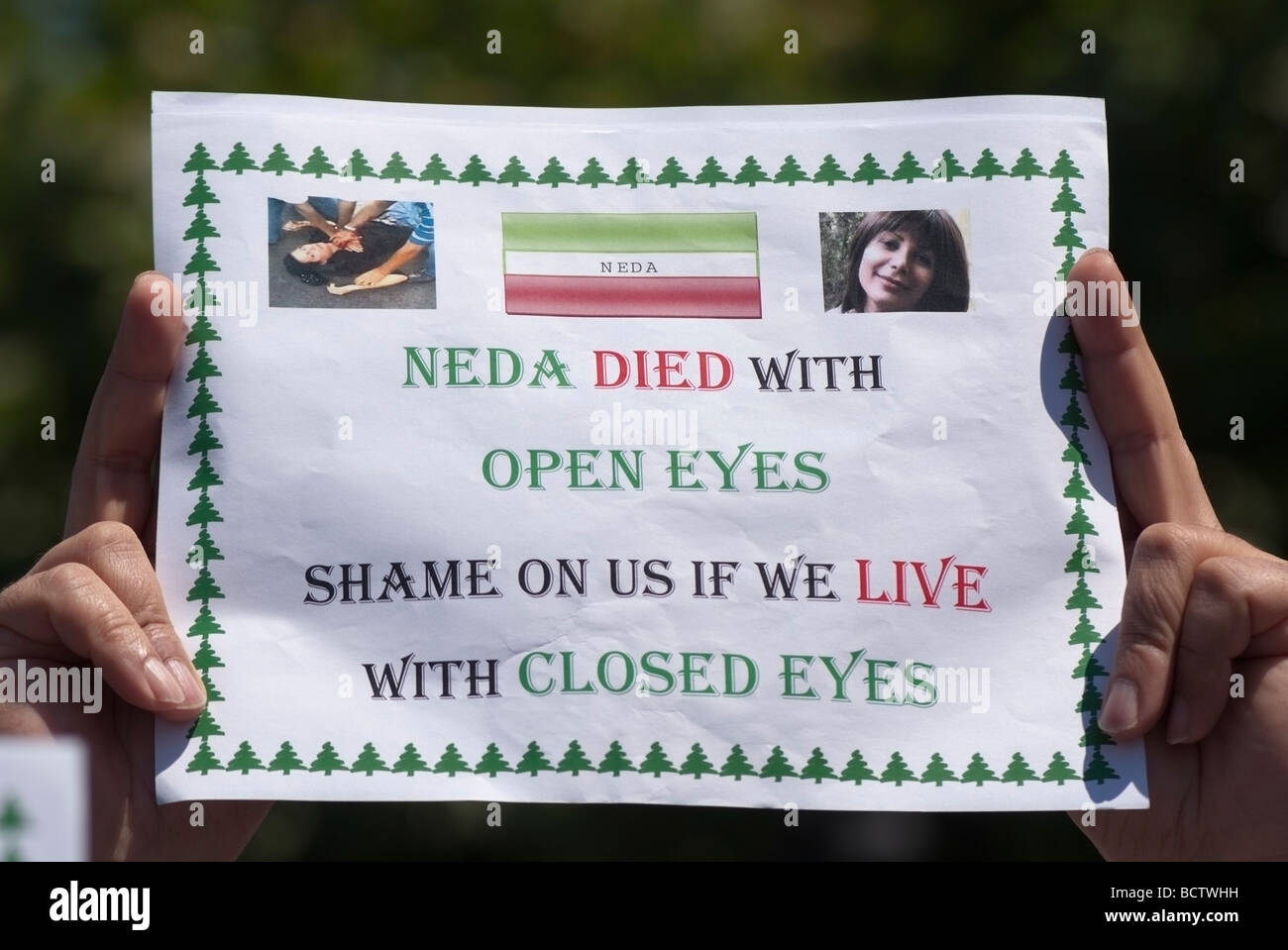 La giornata di azione globale, 7/25/09, migliaia hanno dimostrato di fronte a San Francisco City Hall a sostegno del popolo dell'Iran. Foto Stock