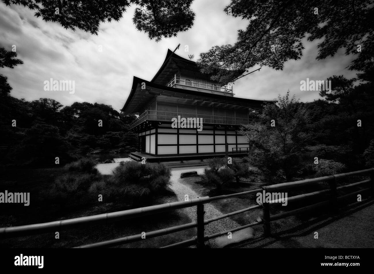 Kinkaku (Padiglione Dorato) di Kinkaku-ji (Tempio d'oro Padiglione). Il protocollo di Kyoto. Kansai. Giappone Foto Stock