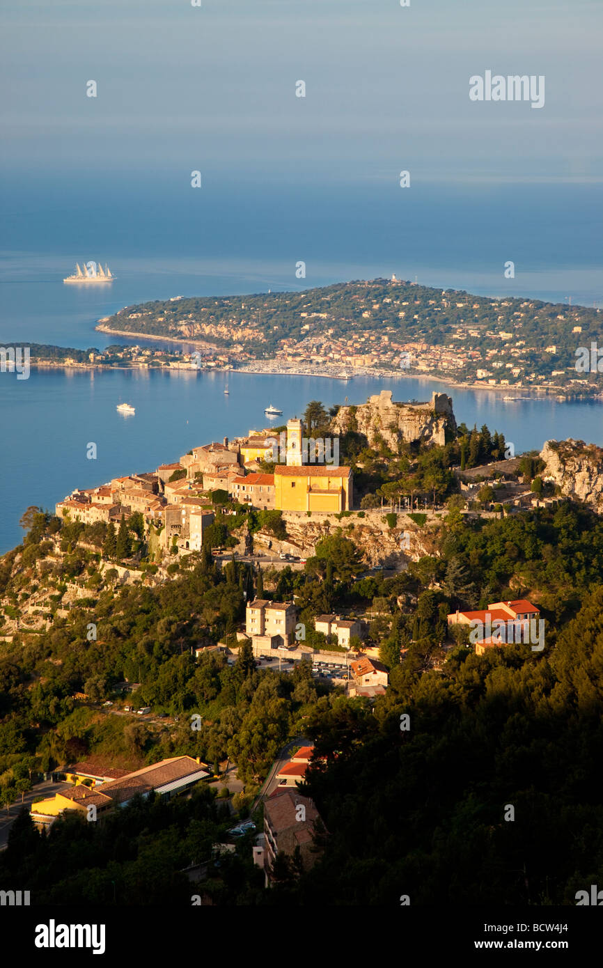 Cittadina collinare di Eze, Provenza Francia Foto Stock