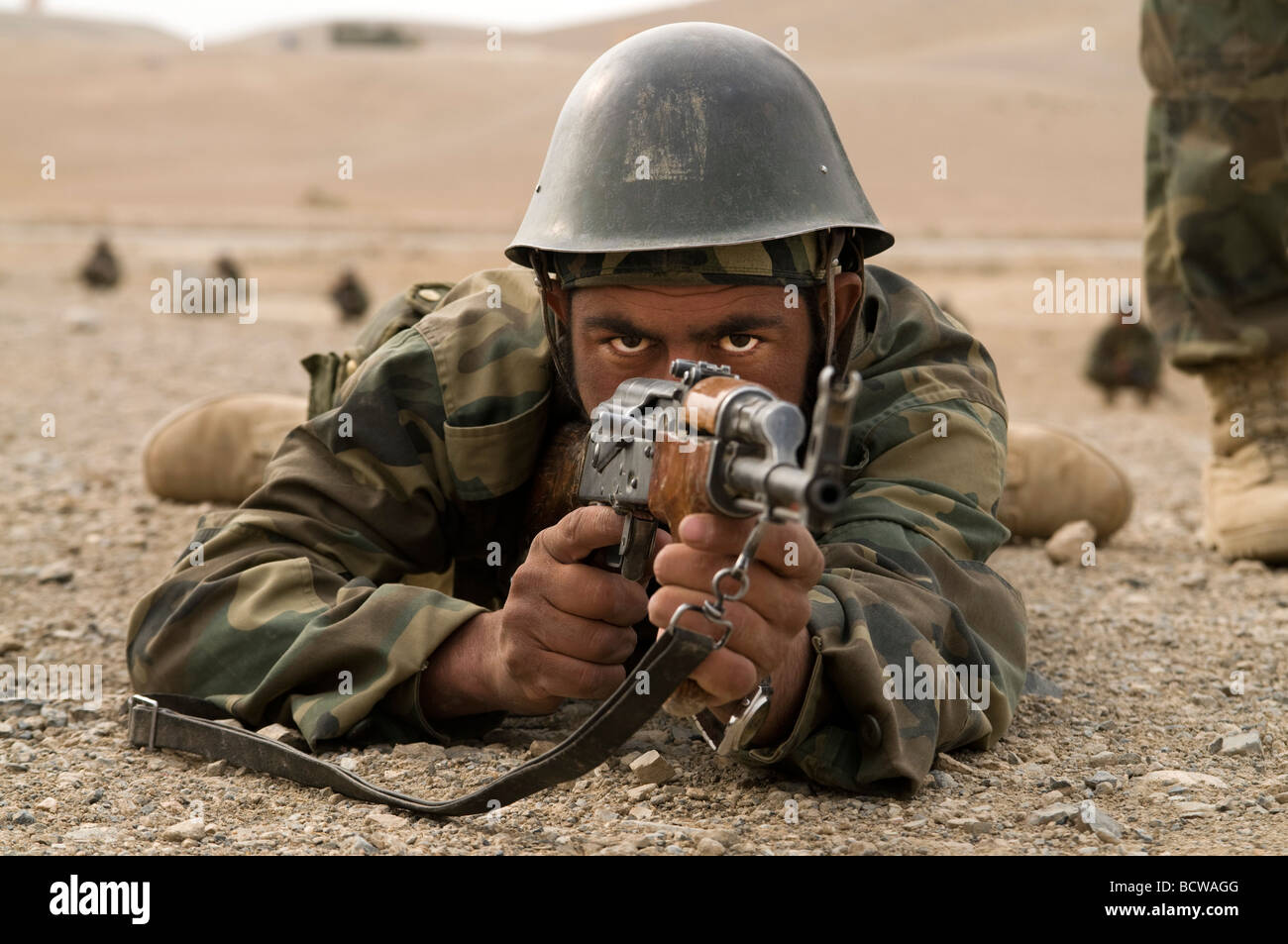 Esercito Nazionale Afghano reclute in formazione presso il militare di Kabul, Centro di Formazione Foto Stock