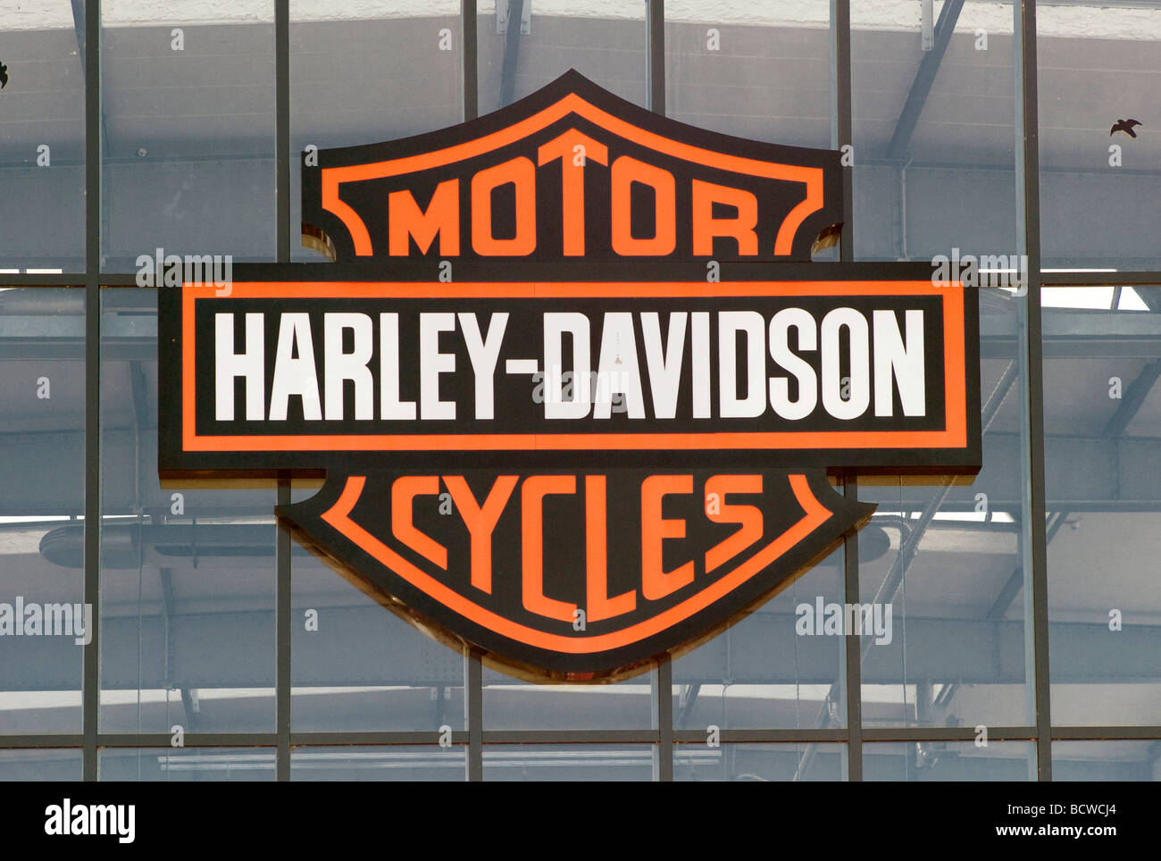 Harley Davidson Factory Frankfurt, ufficiale Harley Davidson concessionario,  Harley Davidson logo aziendale, Francoforte, Hessen, Germania Foto stock -  Alamy