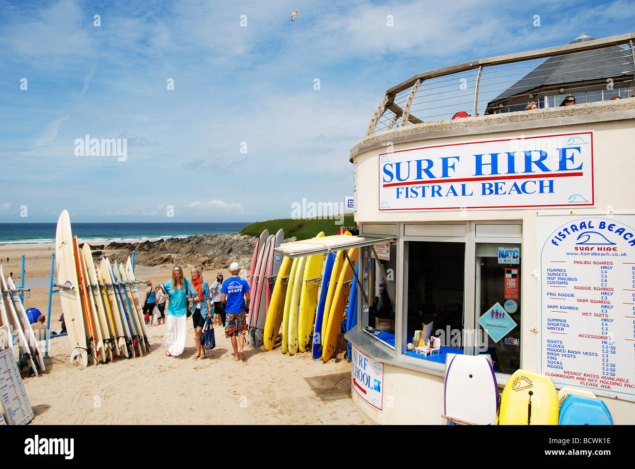 Un noleggio tavole da surf shop a Fistral Beach,,newquay cornwall, Regno Unito Foto Stock