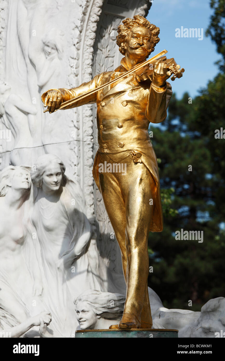 Johann Strauss monumento nel Stadtpark, Viennese City Park, Vienna, Austria, Europa Foto Stock