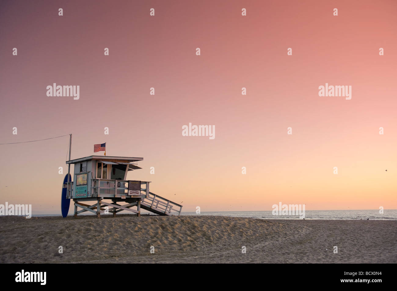 USA California Los Angeles Santa Monica Beach Lifeguard Tower Foto Stock