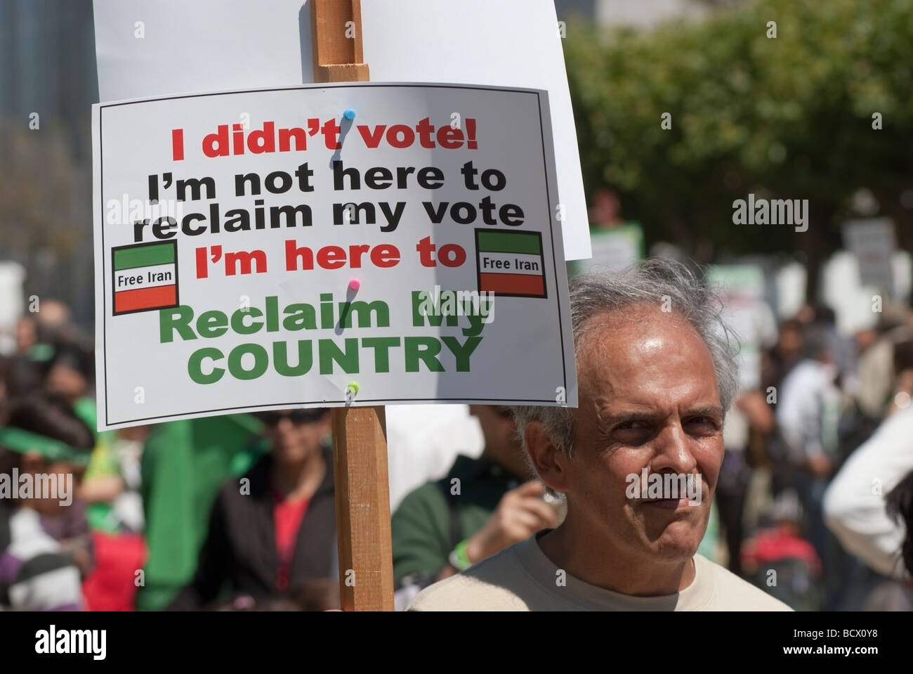La giornata di azione globale, 7/25/09. Migliaia hanno dimostrato di fronte a San Francisco City Hall a sostegno del popolo dell'Iran. Foto Stock
