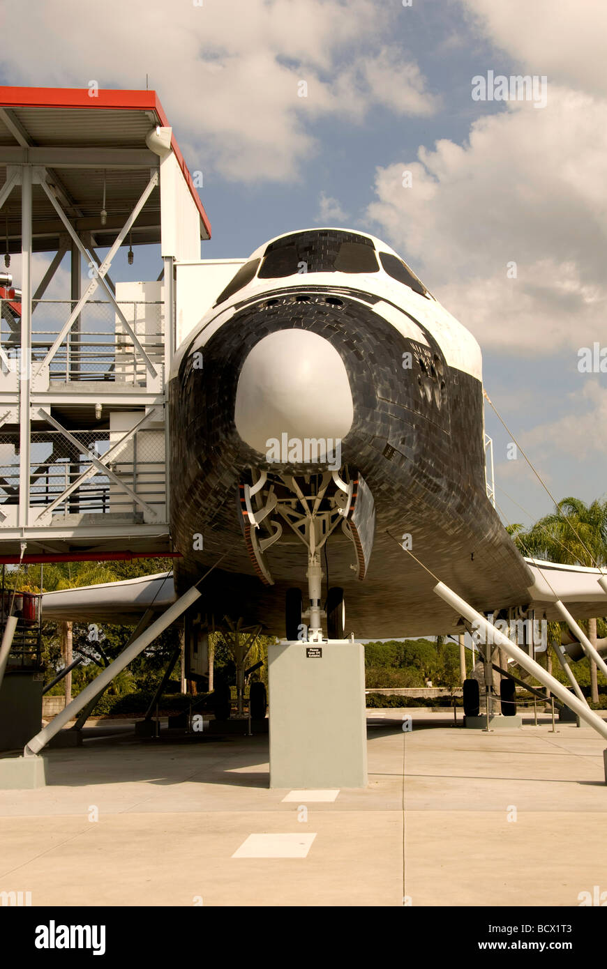 Space Shuttle sul display al Kennedy Space Center Complesso Visitatori Cape Canaveral Florida Foto Stock