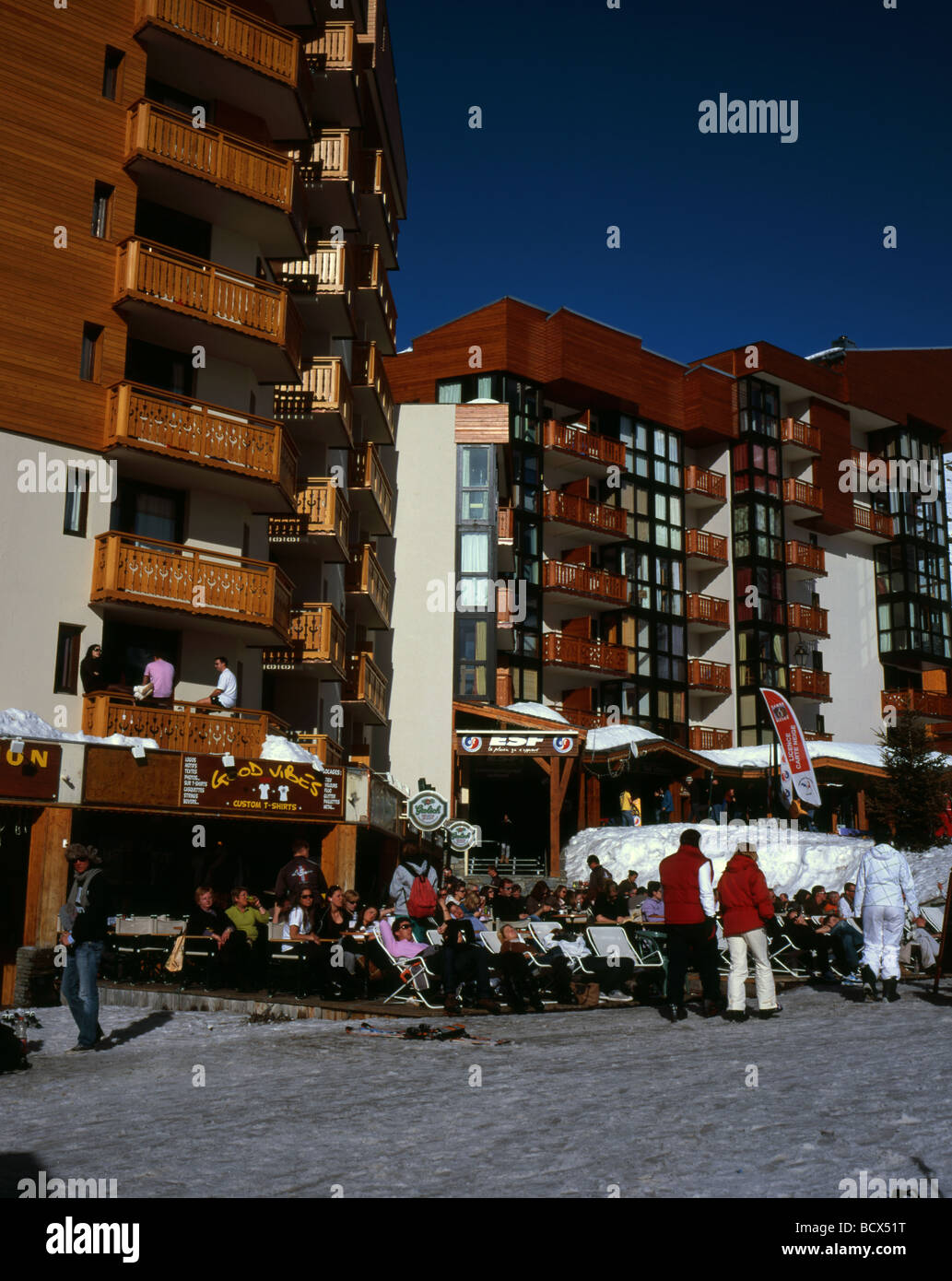 Appartamenti, bar e ristoranti Val Thorens, Tre Valli , Savoia Francia Foto Stock