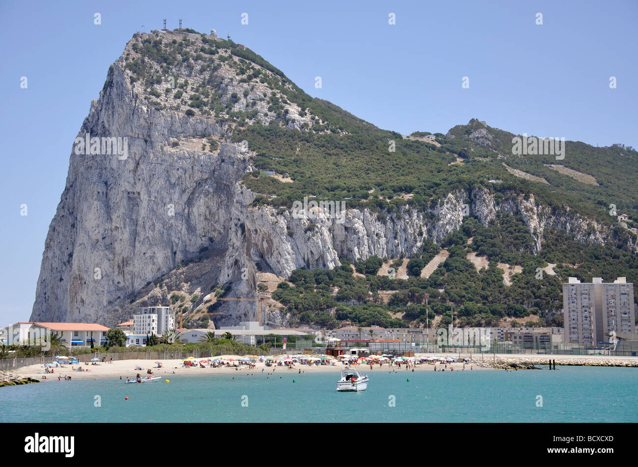 Rocca di Gibilterra da La Línea de la Concepción, la provincia di Cadiz Cadice, Andalusia, Spagna Foto Stock