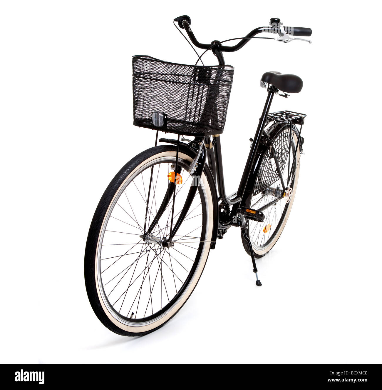 Nero bicicletta standard isolato su sfondo bianco Foto Stock