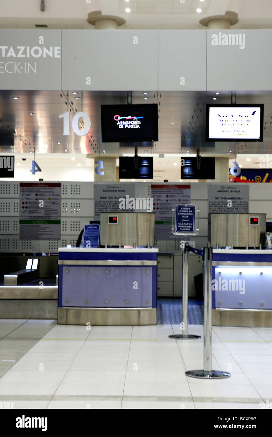 Aeroporto di Bari - Palese Karol Wojtyla , puglia, Italia Foto Stock