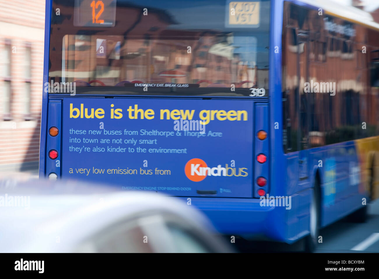 Una bassa emissione bus in loughborough LEICESTERSHIRE REGNO UNITO Foto Stock