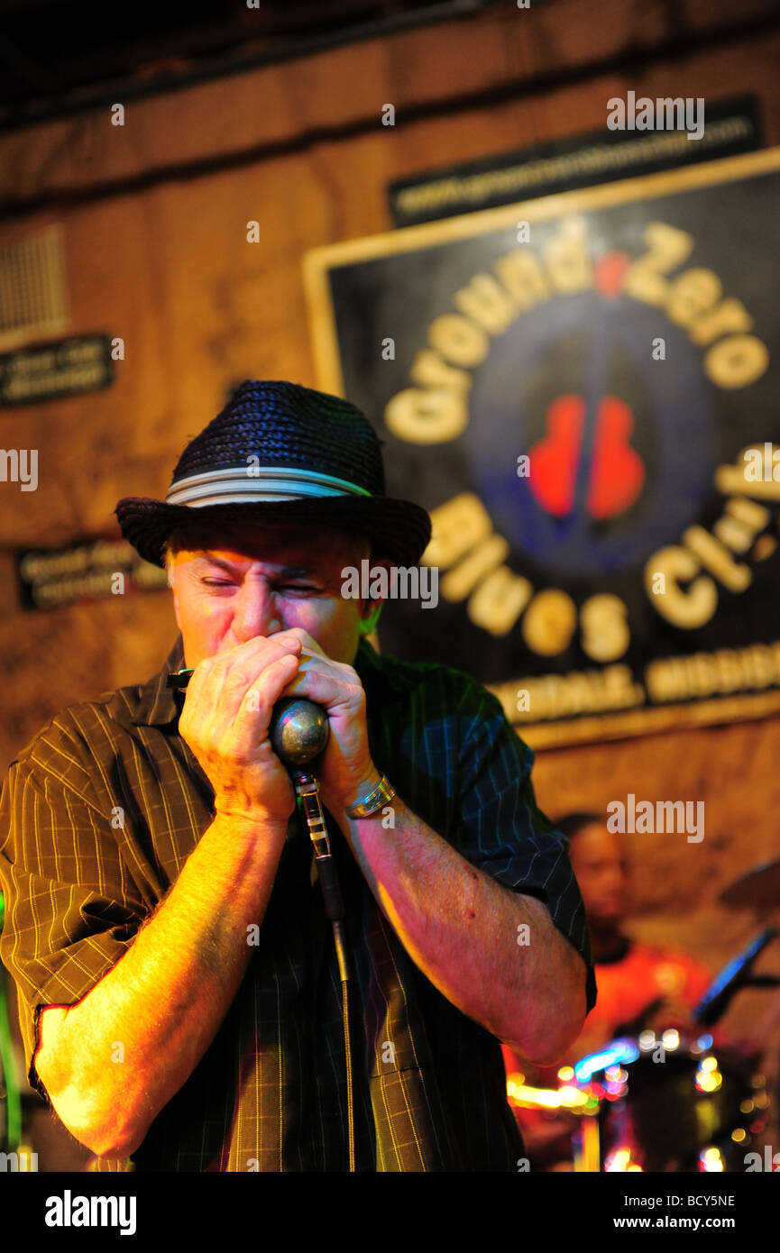 Stati Uniti Mississippi Clarksdale Ground Zero Blues Club Stan Hambone Street Blues Band Foto Stock