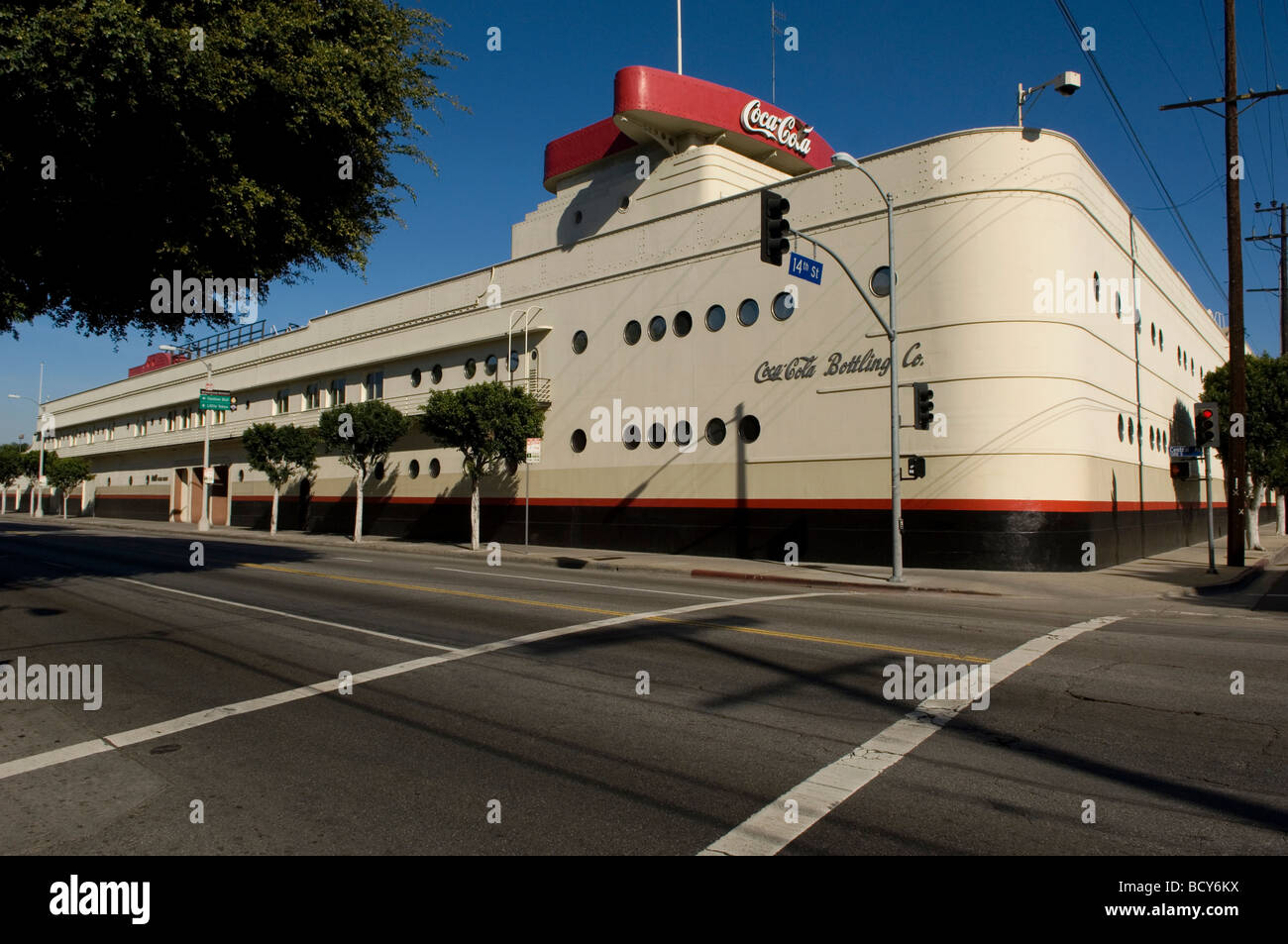 Art Deco Coca Cola impianto di imbottigliamento edificio Foto Stock