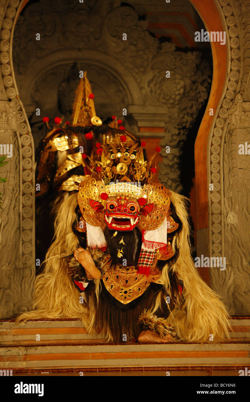 Barong, spettacolo di danza Barong, Ubud, Bali, Repubblica di Indonesia, sud-est asiatico Foto Stock