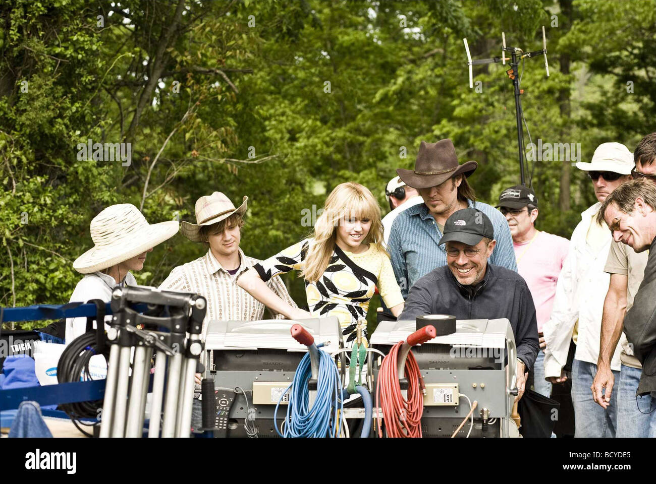 Hannah Montana Movie Année 2009 Director Peter Chelsom Tricia Ronten, Jason Earles, Miley Cyrus, Billy Ray Cyrus, Peter Foto Stock
