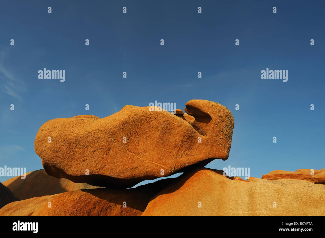 Massi di granito a Ploumanach in Bretagna Foto Stock