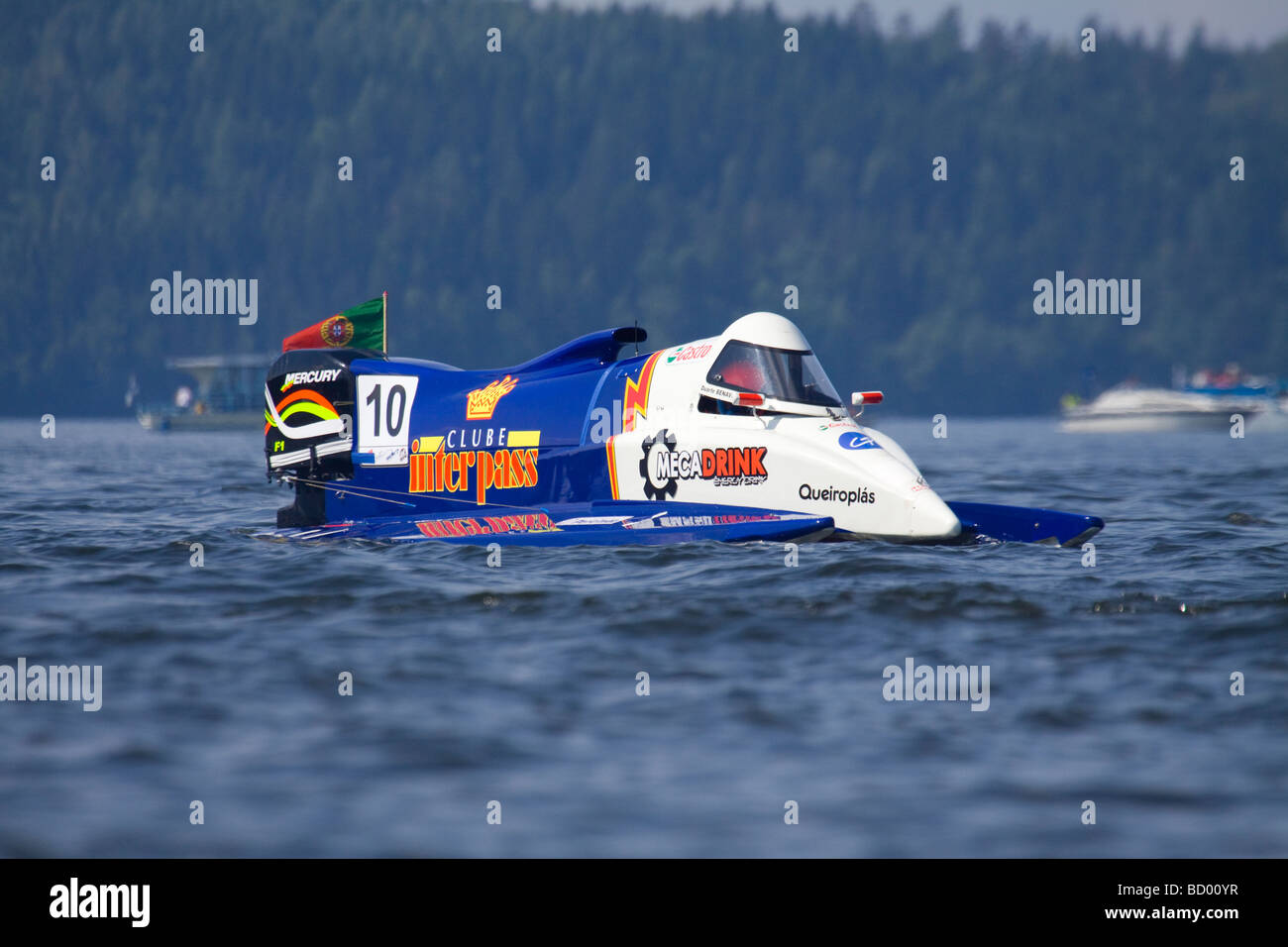 Da F1 Powerboat nel Campionato del Mondo a Lahti Finlandia 12-13 giugno 2009. Autista Duarte Benavente imbarcazione 10 Foto Stock
