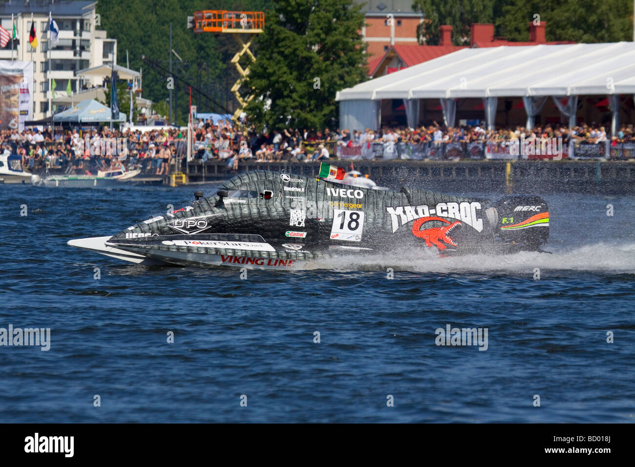 Da F1 Powerboat nel Campionato del Mondo a Lahti Finlandia 12-13 giugno 2009. Autista Daniele Martignoni numero 18 Foto Stock