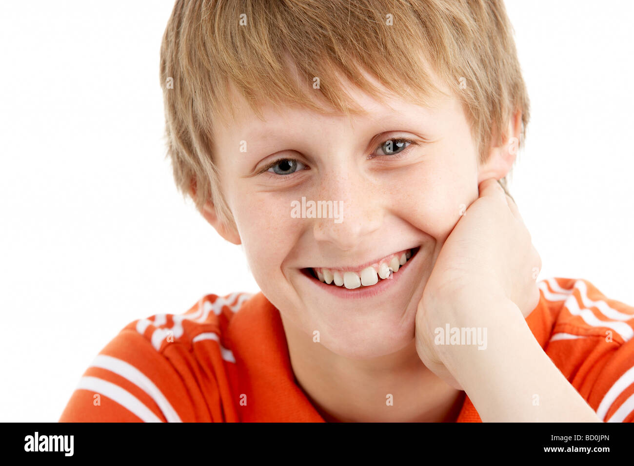 Ritratto di sorridere 12 anno vecchio ragazzo Foto Stock