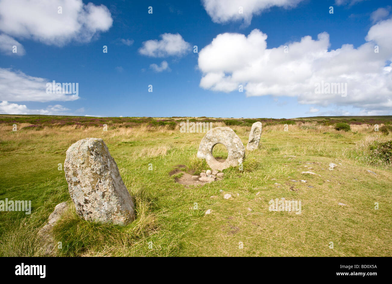 Gli uomini un tol pietre permanente Penwith Moor Cornwall Inghilterra REGNO UNITO Foto Stock