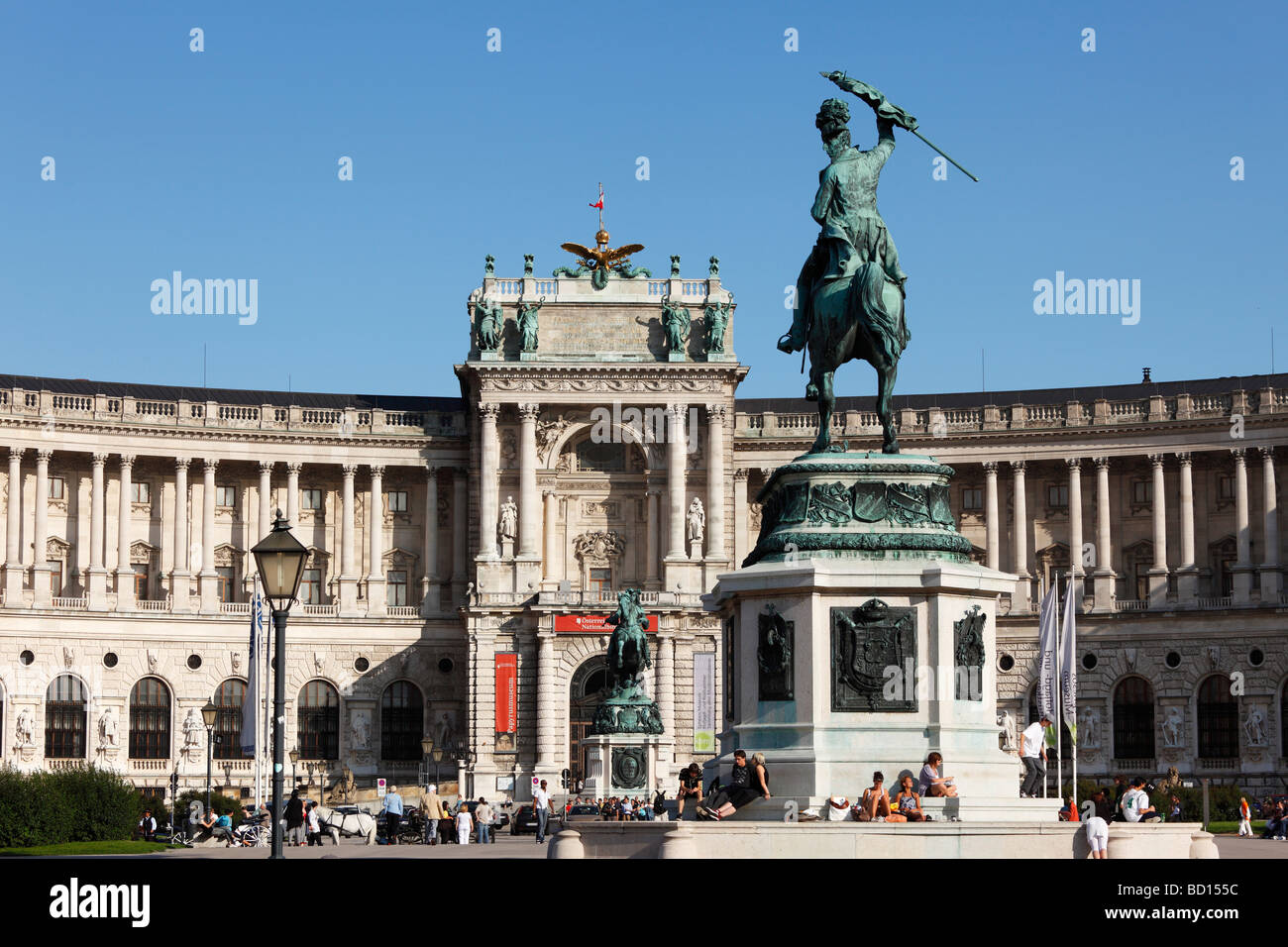 Statua equestre di Arciduca Karl, il Palazzo Imperiale Hofburg, Heldenplatz Piazza degli Eroi, Vienna, Austria, Europa Foto Stock
