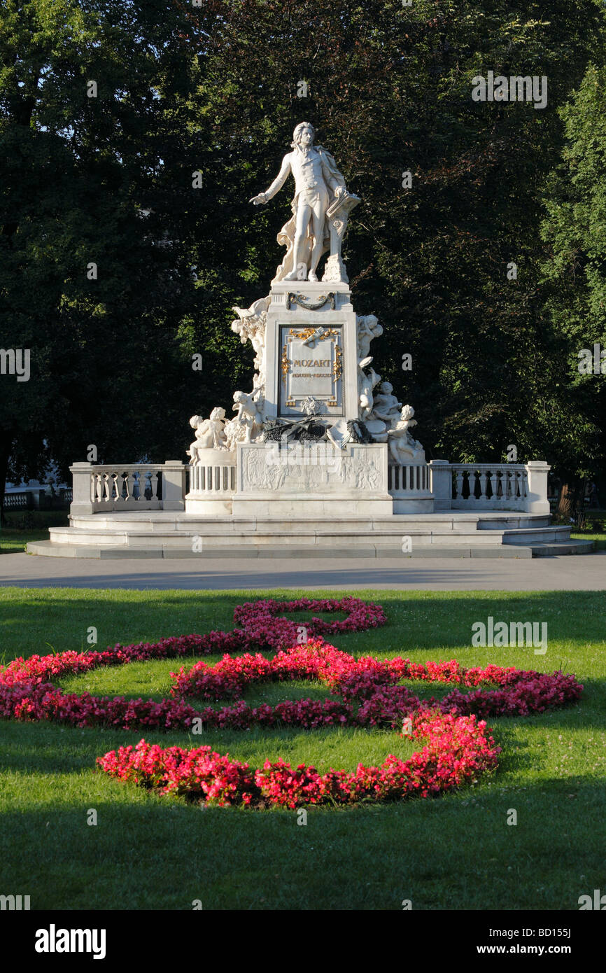 Mozart memorial nel Burggarten il giardino del castello, Vienna, Austria, Europa Foto Stock