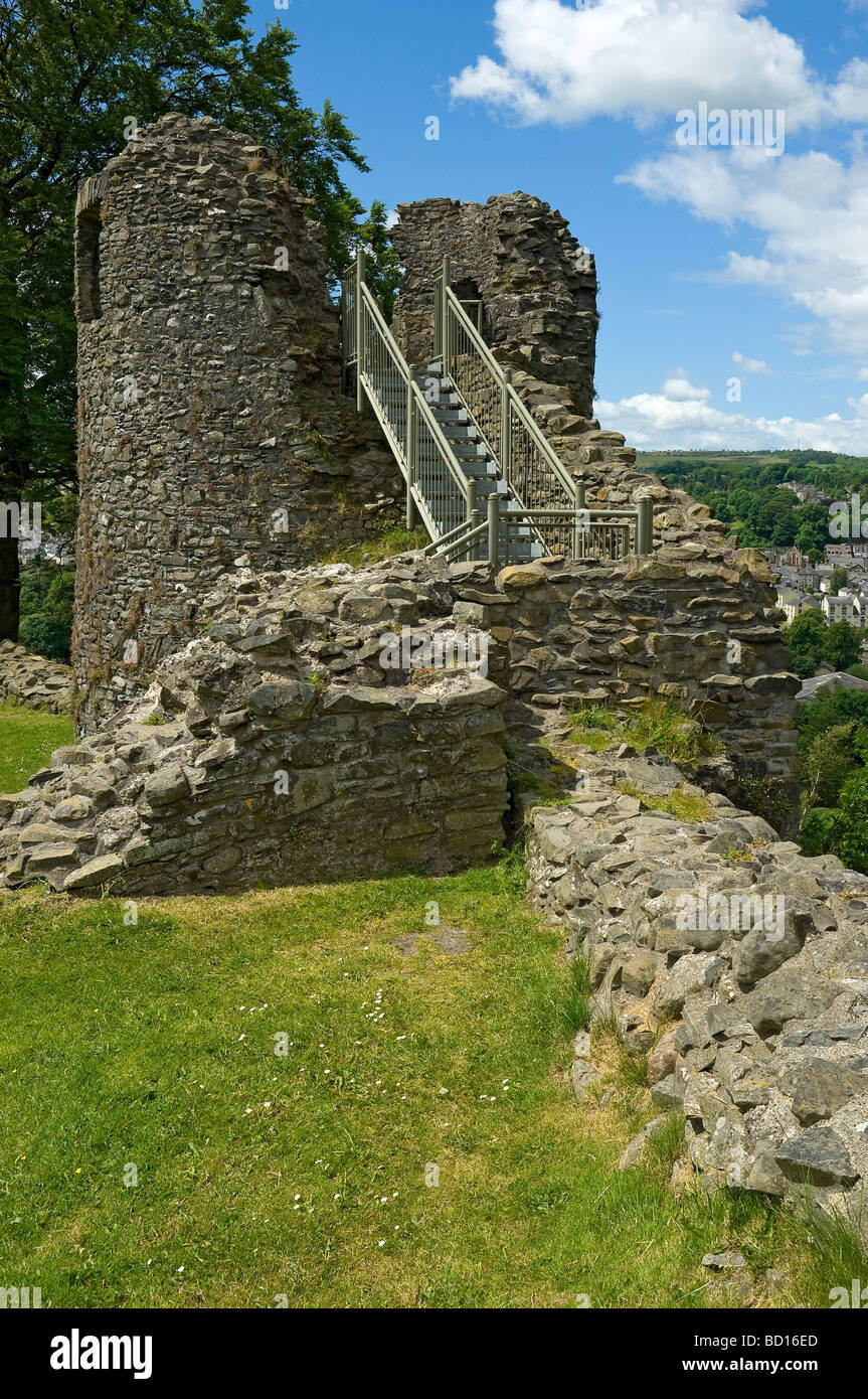 Rovine del Castello di Kendal in estate Cumbria Lake District National Park England UK Regno Unito GB Gran Bretagna Foto Stock