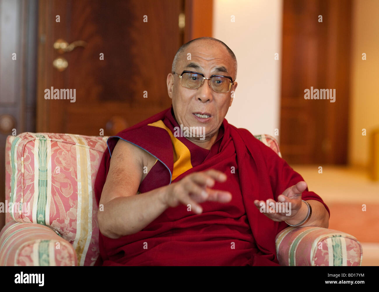 Il XIV Dalai Lama Tenzin Gyatso Foto stock - Alamy