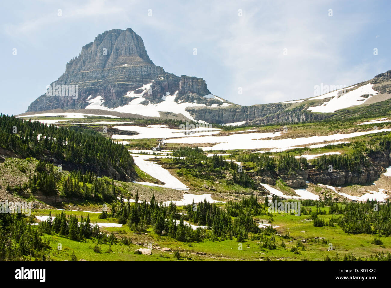 Vista di Clements Mountain dall'Highline Trail nel Parco Nazionale di Glacier Foto Stock