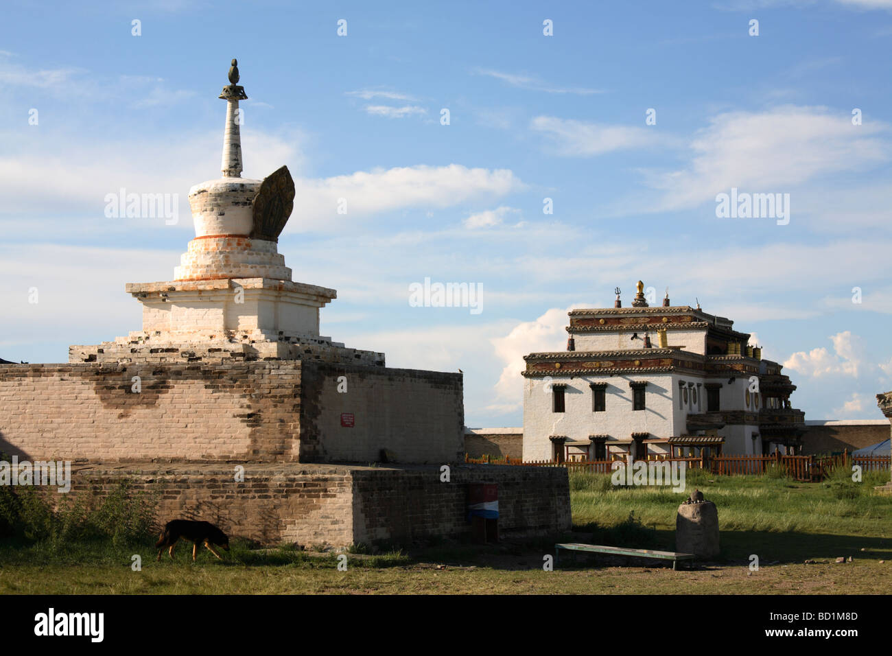 La stupa centrale di Erdene Zuu monastero Karakorum, Mongolia Foto Stock