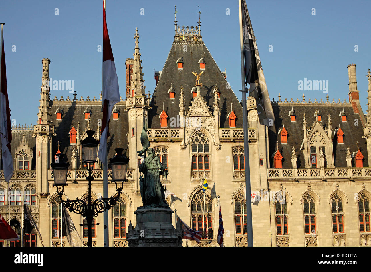 Provinciaal Hof corte provinciale edificio nel centro storico di Bruges Belgio Europa Foto Stock
