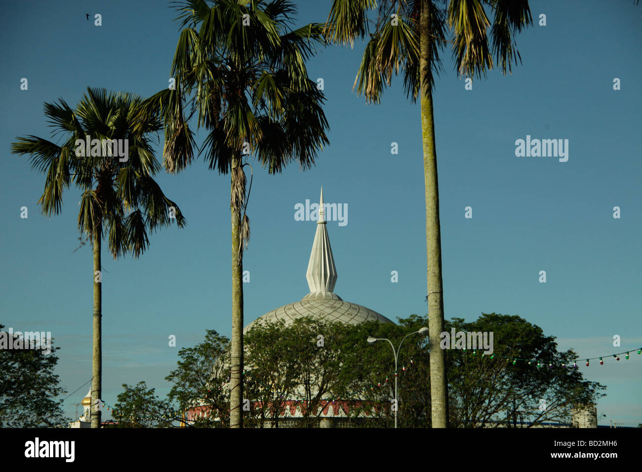 Edificio del Royal Regalia Museum nella città capitale Bandar Seri Begawan Brunei Asiatisch Asian Foto Stock