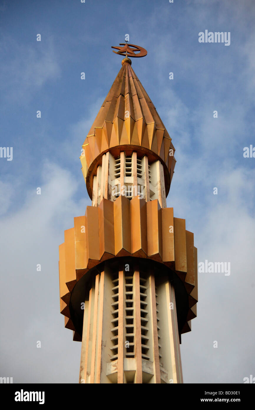 Il minareto della città capitale Bandar Seri Begawan Brunei Asia Foto Stock