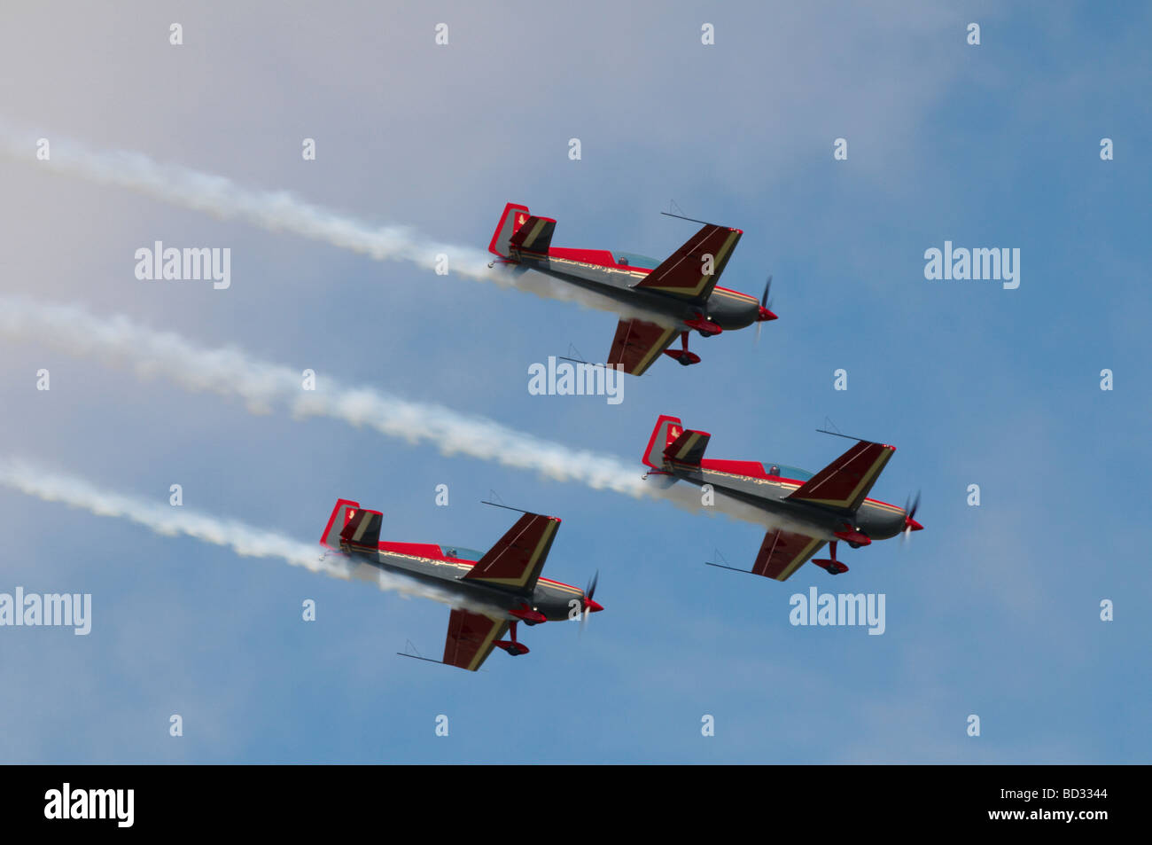 Fairford Airshow 2009 Domenica la Royal Jordanian Falcons Extra EA300L Foto Stock