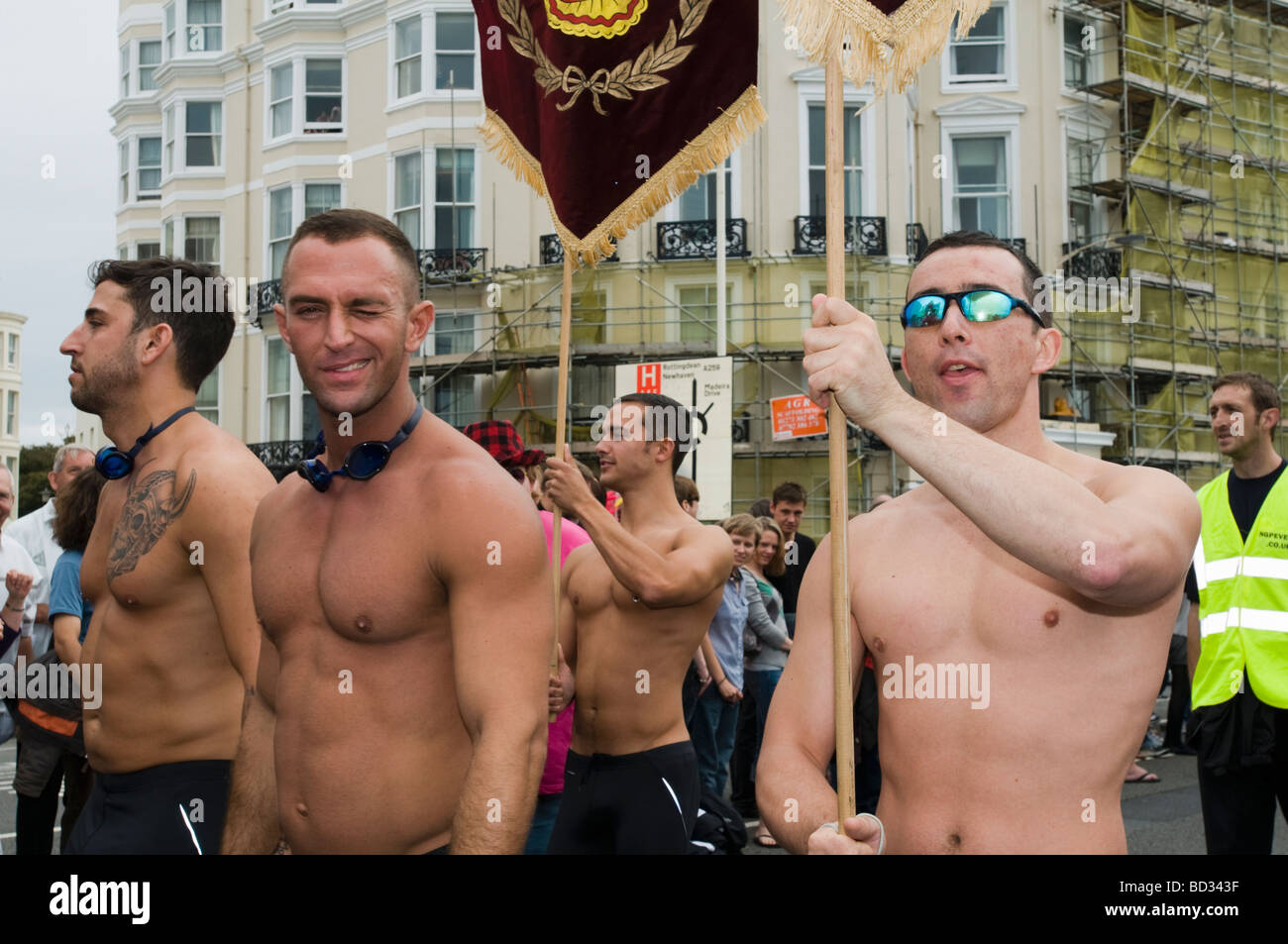 Brighton, Inghilterra, Regno Unito - la parata durante il Brighton Pride annuale di Gay Pride evento. Il 1 agosto 2009. Foto Stock