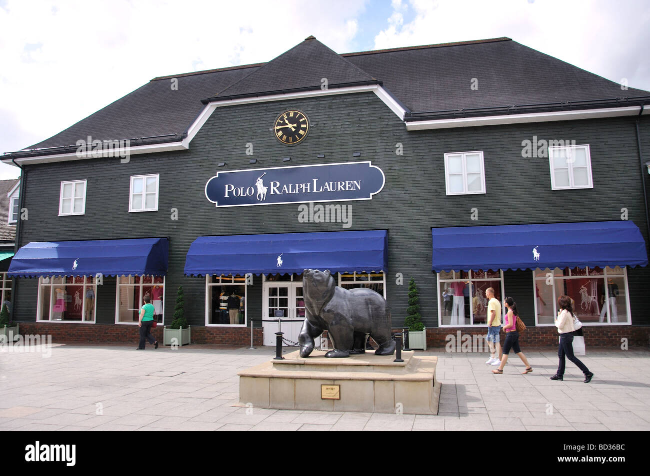 Polo Ralph Lauren store, il Villaggio di Bicester Shopping Centre, Bicester,  Oxfordshire, England, Regno Unito Foto stock - Alamy