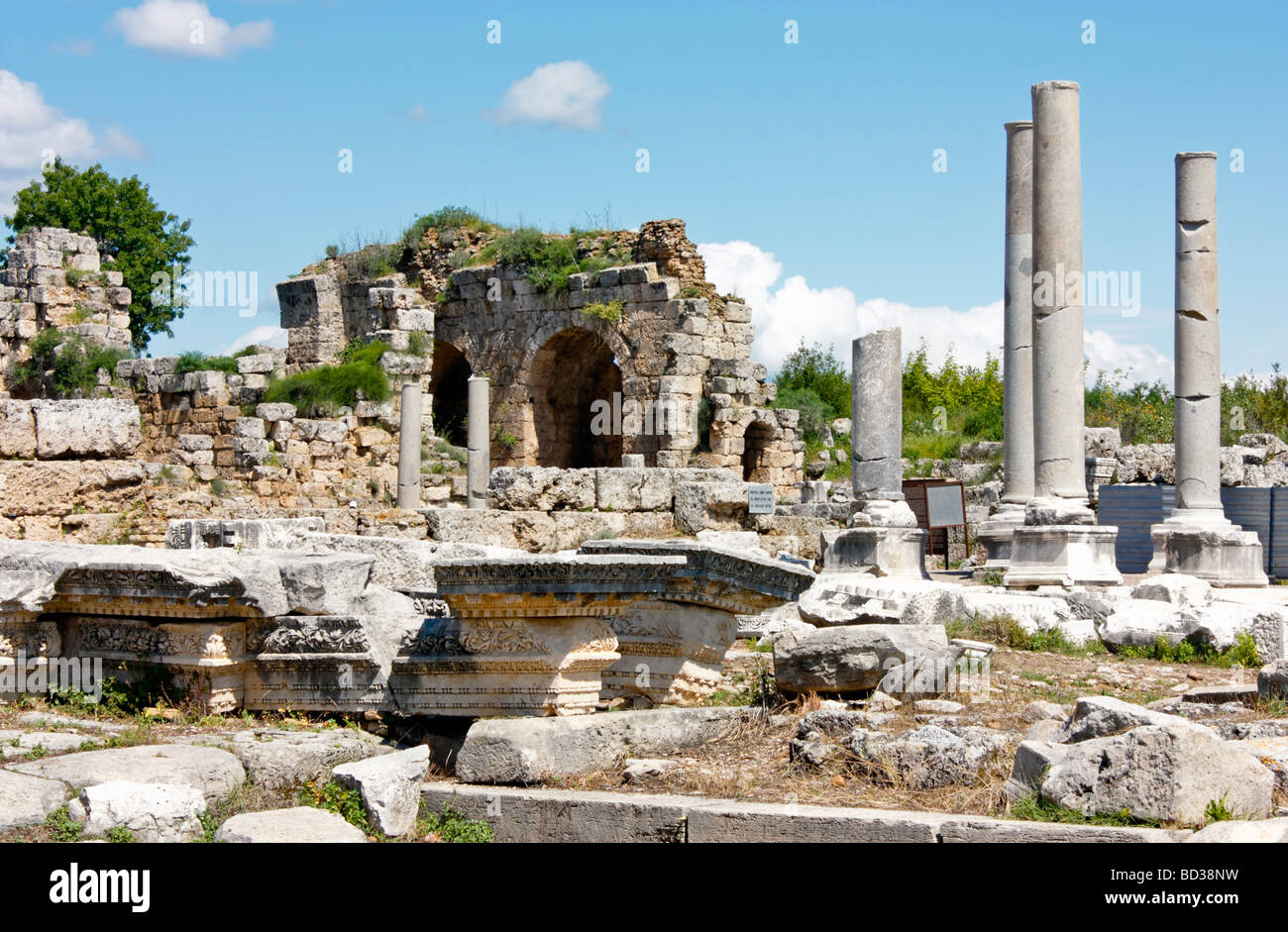 Le rovine della città antica di Perge, Turchia Foto Stock