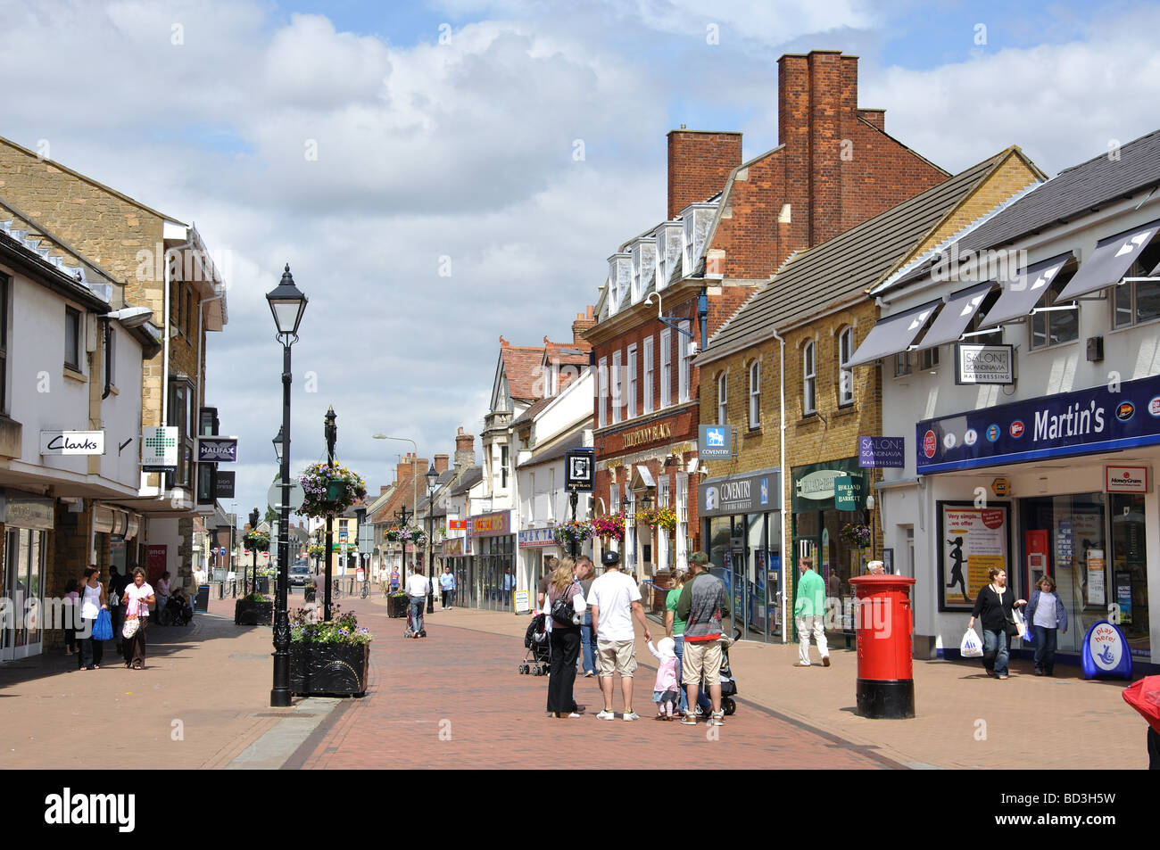 Area pedonale Sheep Street, Bicester, Oxfordshire, England, Regno Unito Foto Stock