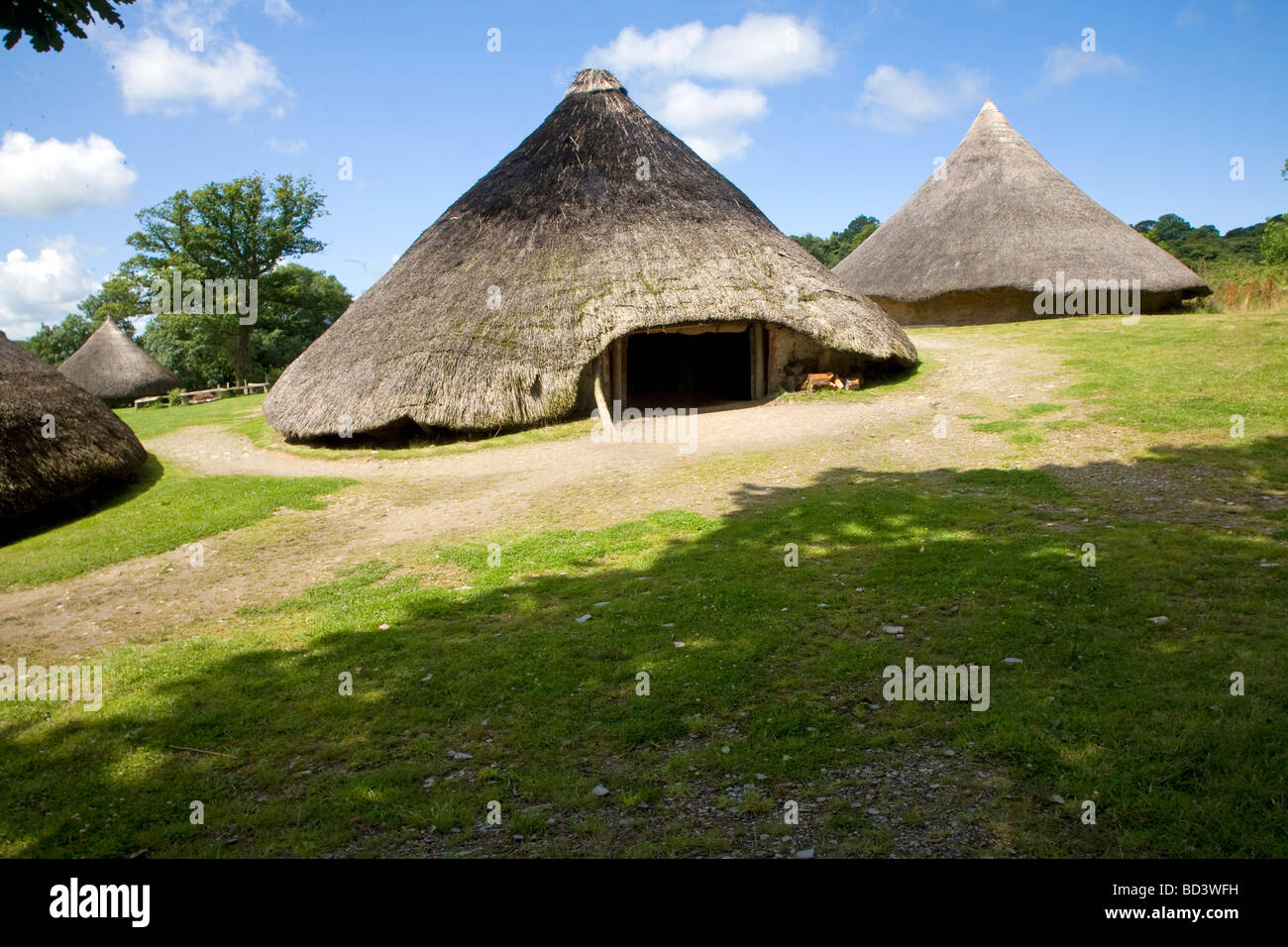 Castell Henllys Iron Age celtic case di villaggio Pembrokeshire Wales Foto Stock