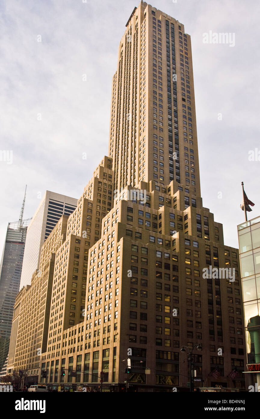 500 5° Fifth Avenue edificio, Manhattan, New York City, 42nd street corner, Stati Uniti Foto Stock