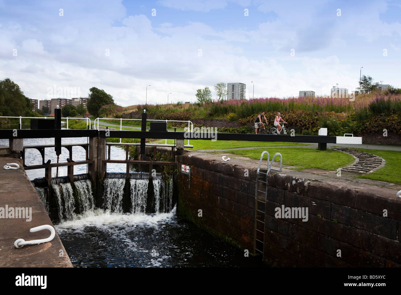 Canale di Forth e Clyde a serratura 21 vicino a Maryhill Glasgow, Scotland, Regno Unito, Gran Bretagna Foto Stock
