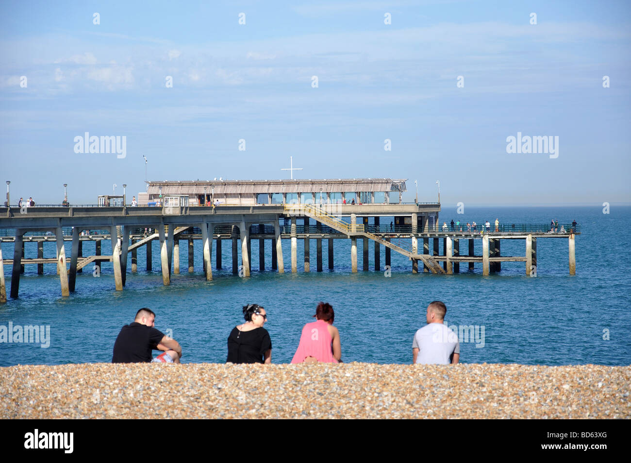 La spiaggia e il molo della trattativa, trattare, Kent, England, Regno Unito Foto Stock