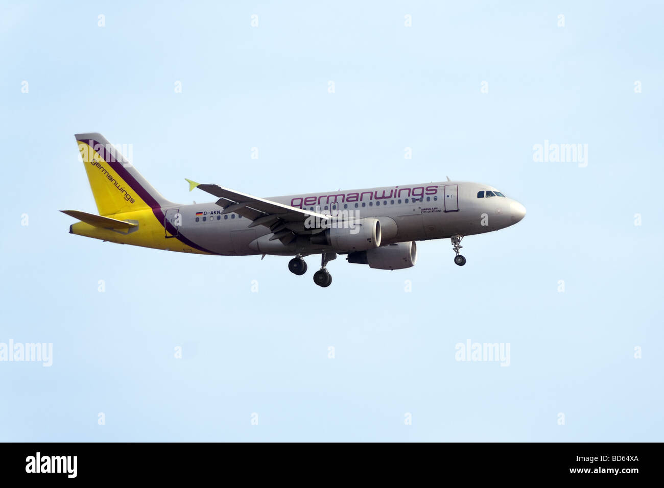 Germanwings aeromobile Airbus A319 di atterraggio in Colonia Bonn Germania Foto Stock