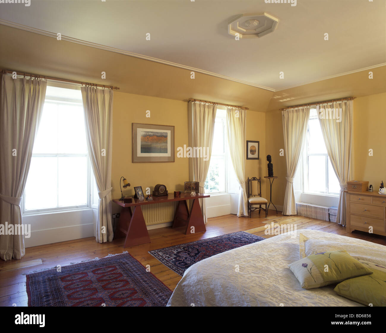 Camera da letto in casa Vittoriana, Irlanda Foto Stock