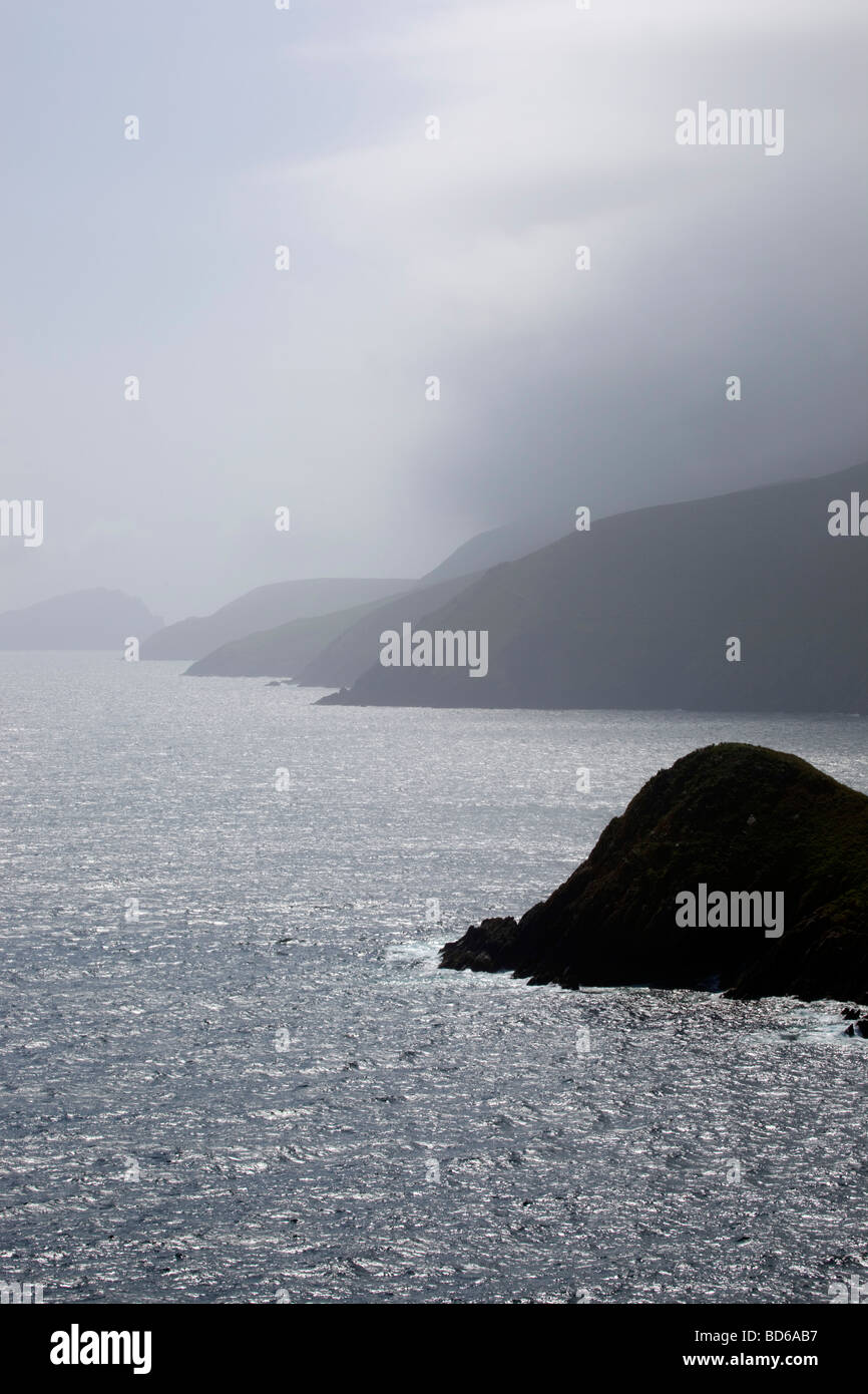Dunmore testa guardando verso isole Blasket Irlanda Dingle Foto Stock
