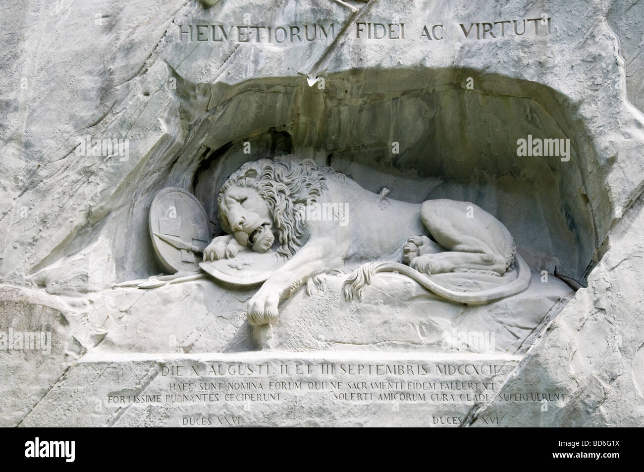 Luzern / Lucerna, Svizzera. Il Monumento del Leone / Lowendenkmal (1821) di commemorazione mercenari svizzeri uccisi a Parigi, 1792 Foto Stock