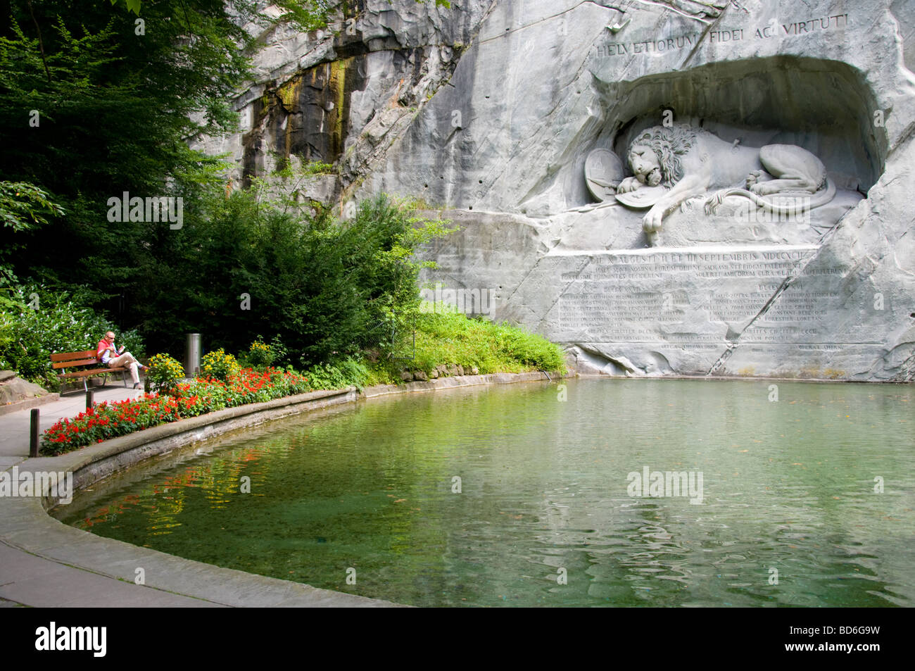 Luzern / Lucerna, Svizzera. Il Monumento del Leone / Lowendenkmal (1821) di commemorazione mercenari svizzeri uccisi a Parigi, 1792 Foto Stock