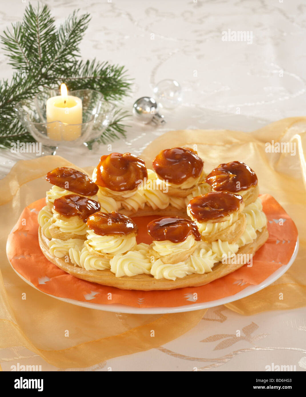 Ghirlanda Di Natale Di Pasta Sfoglia Foto Stock Alamy