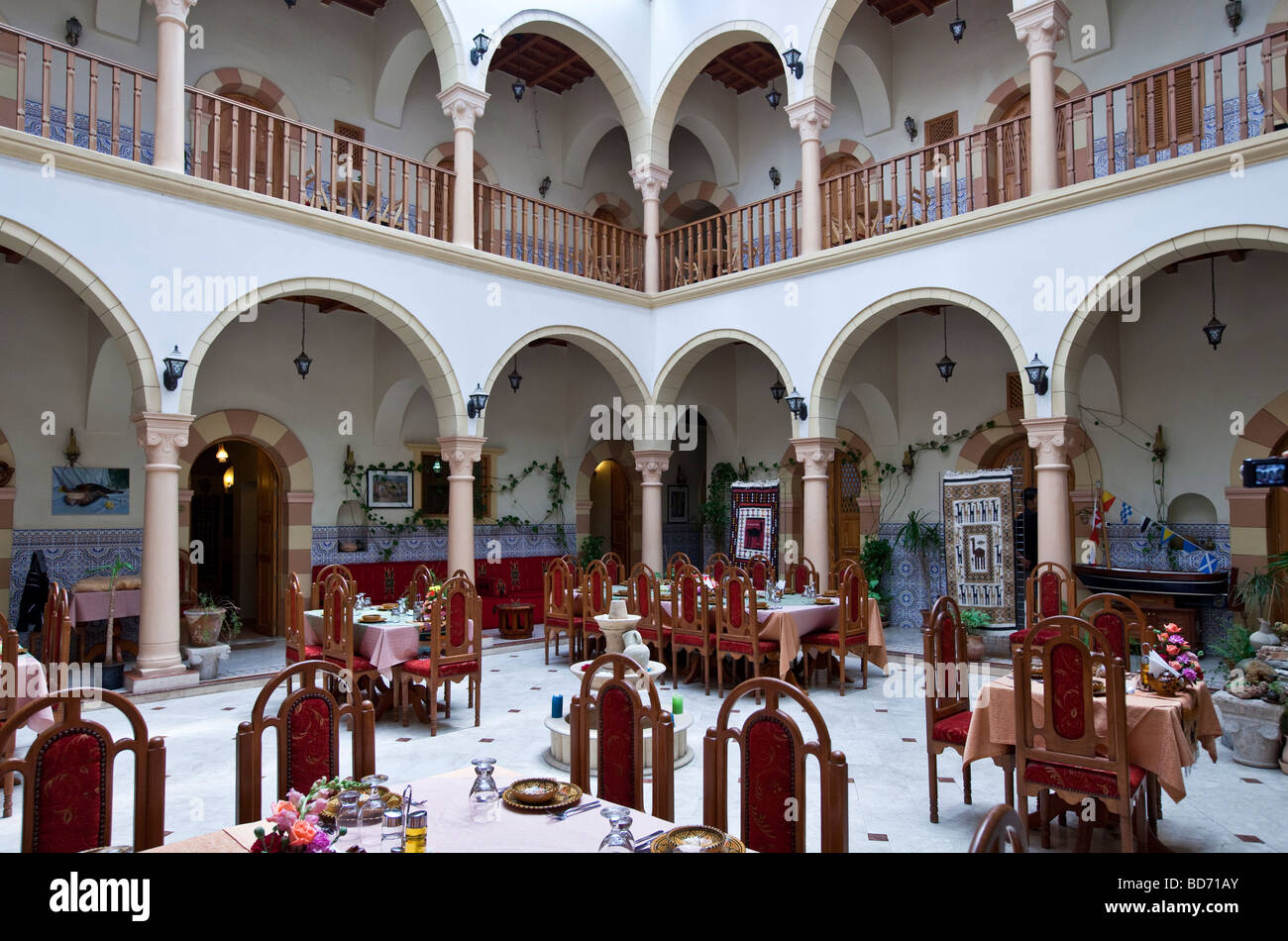 Libia Tripoli un ristorante nella vecchia Medina Foto Stock